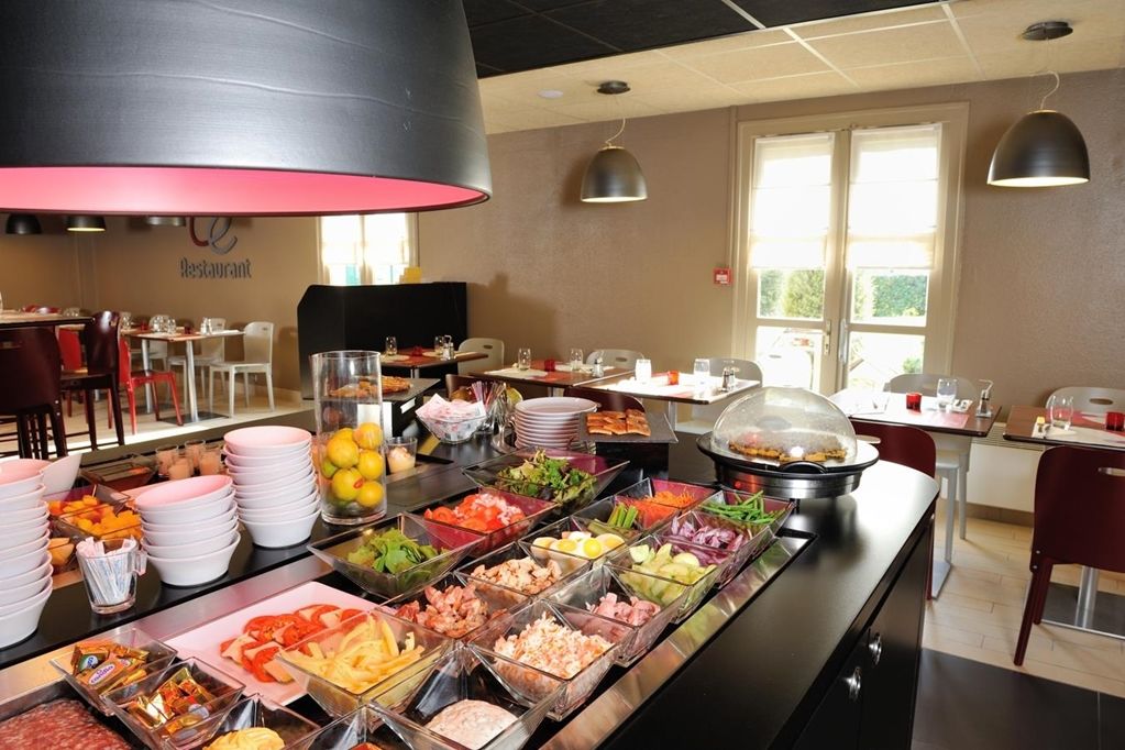 Kyriad Niort - La Creche Restaurant foto